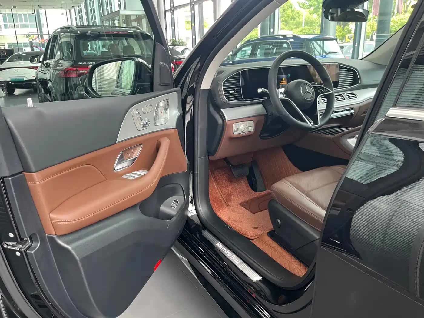 Mercedes-Benz GLS 2026 GLS 450 4MATIC Luxury фото 8