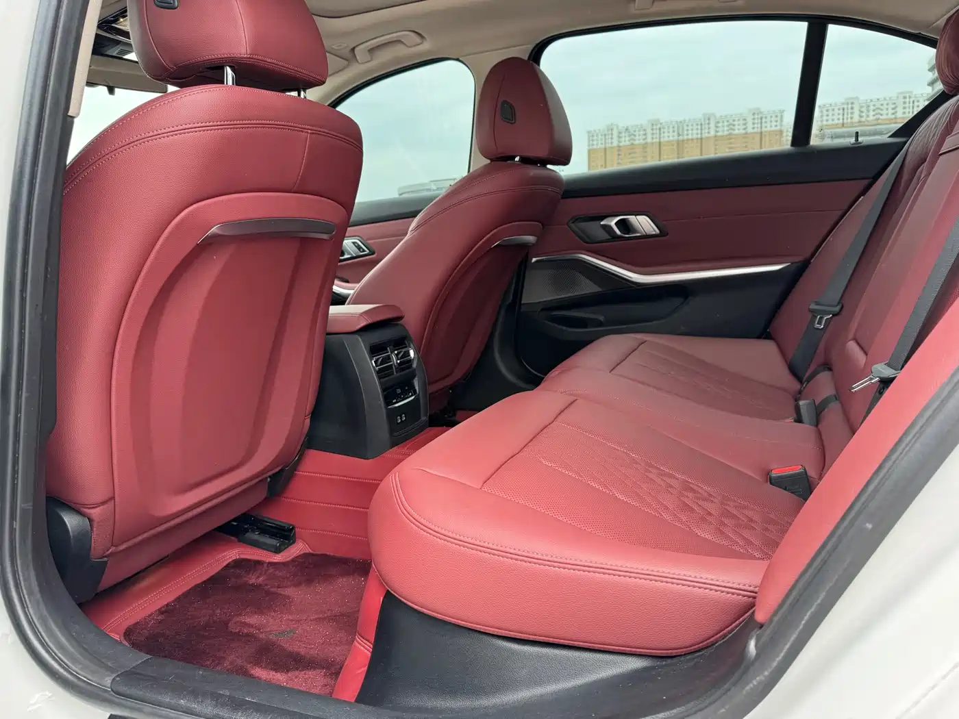BMW 3 Series 2024 325Li M Sport Package фото 11