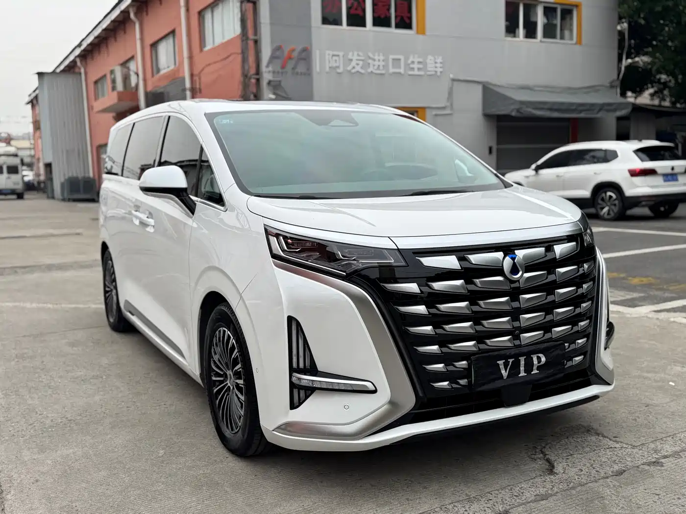 Denza D9 2022 DM-i 970 AWD Flagship фото 9