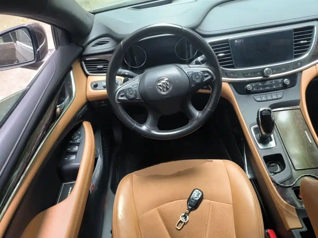 Buick LaCrosse 2016 20T Luxury фото 3