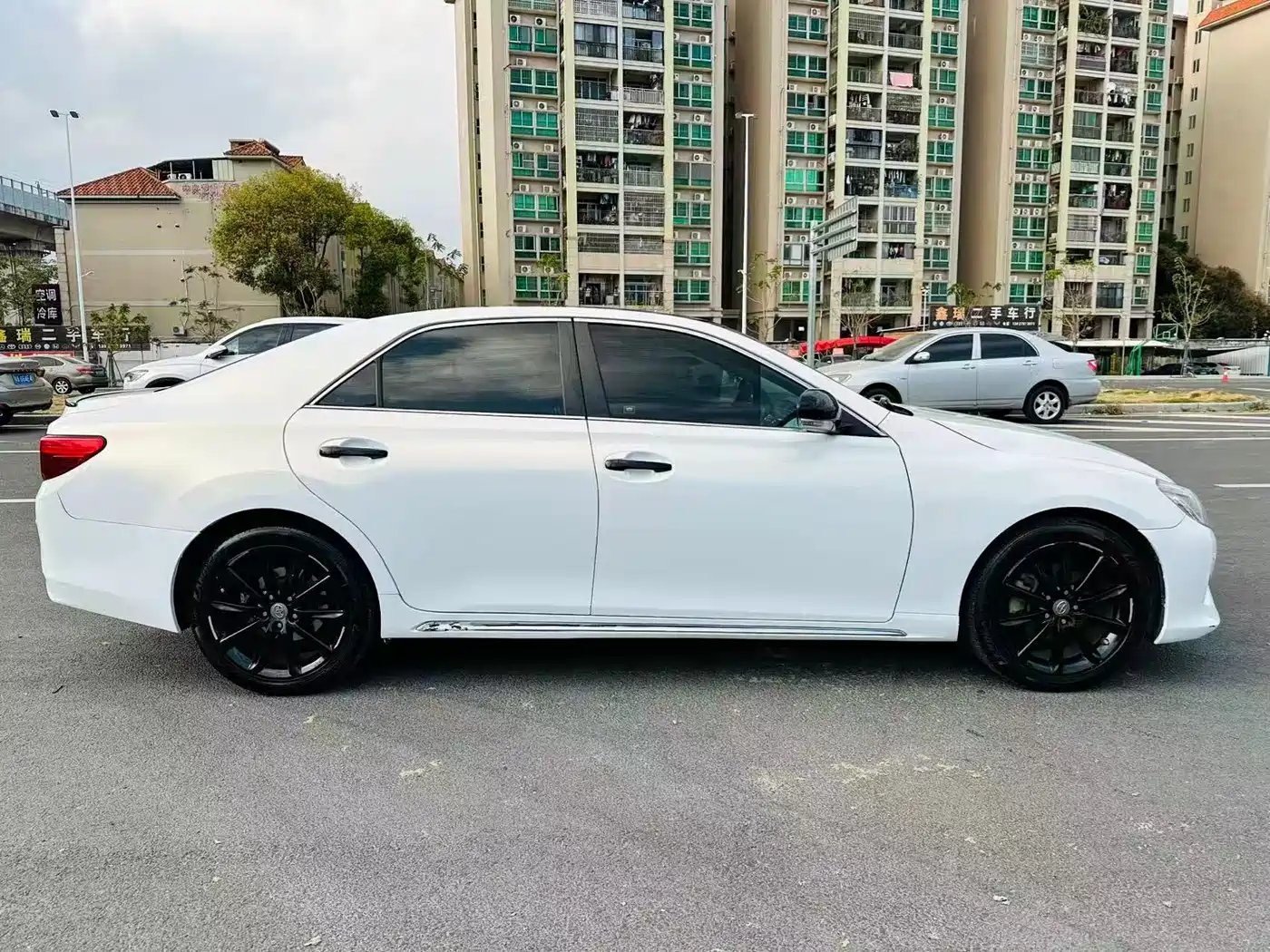Toyota Reiz 2013 2.5V Premium Edition фото 6