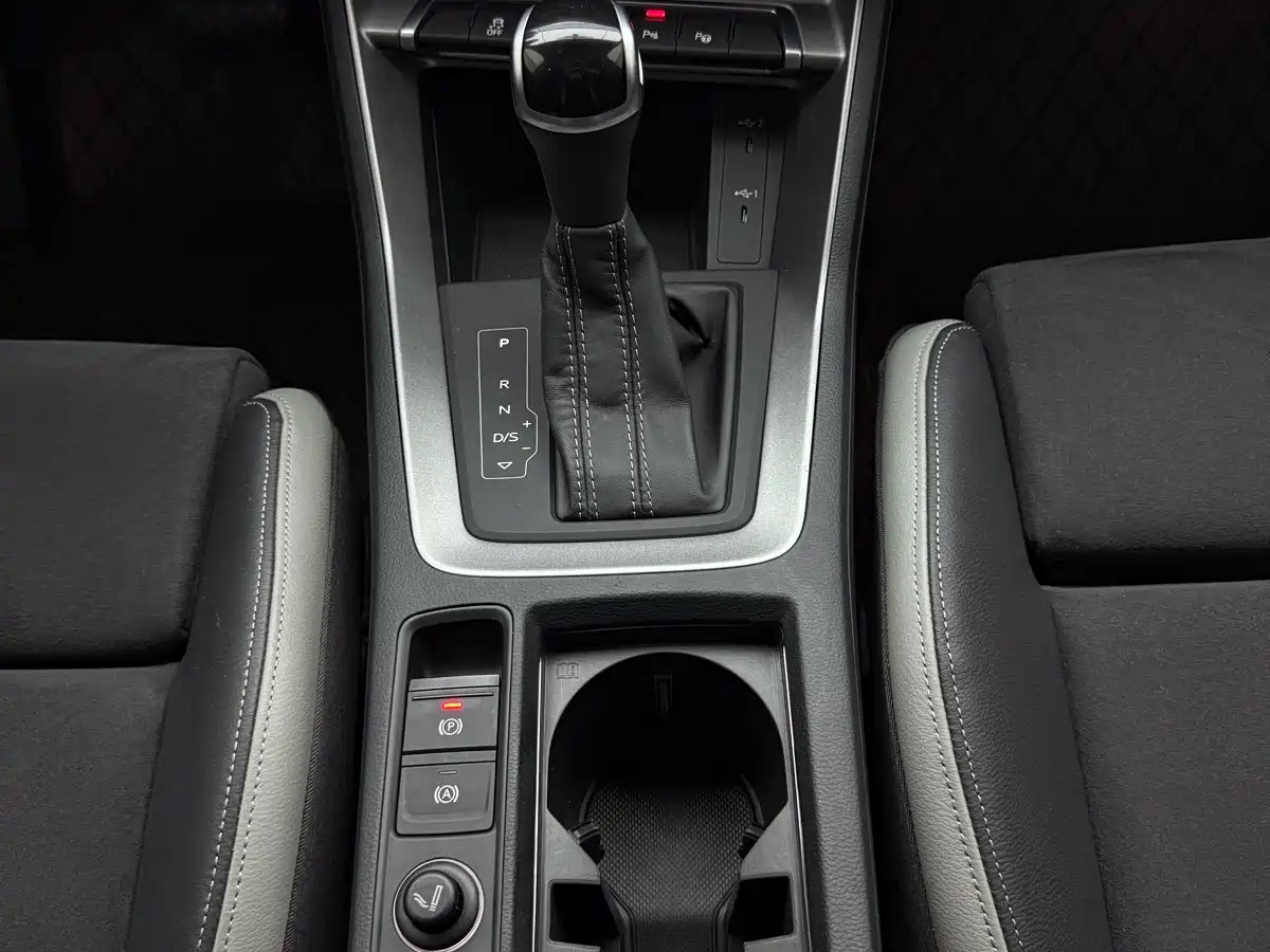 Audi Q3 2022 35 TFSI Fashion Dynamic фото 11