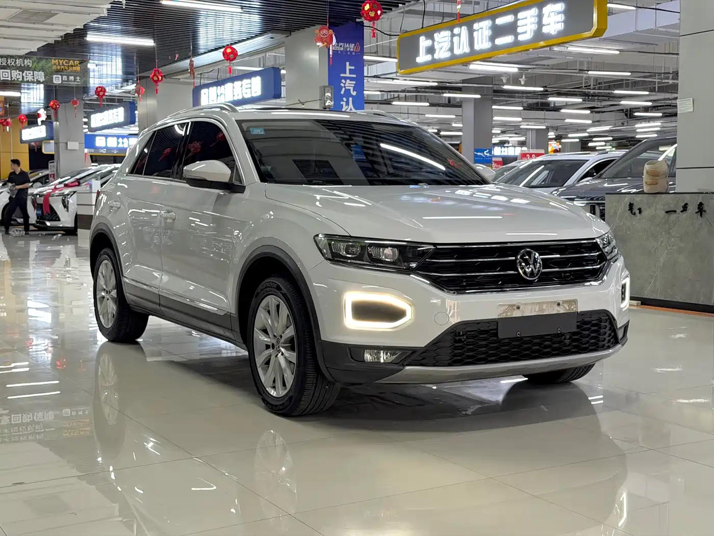 Volkswagen T-ROC 2021 280TSI DSG 2WD Elite Connected фото 2