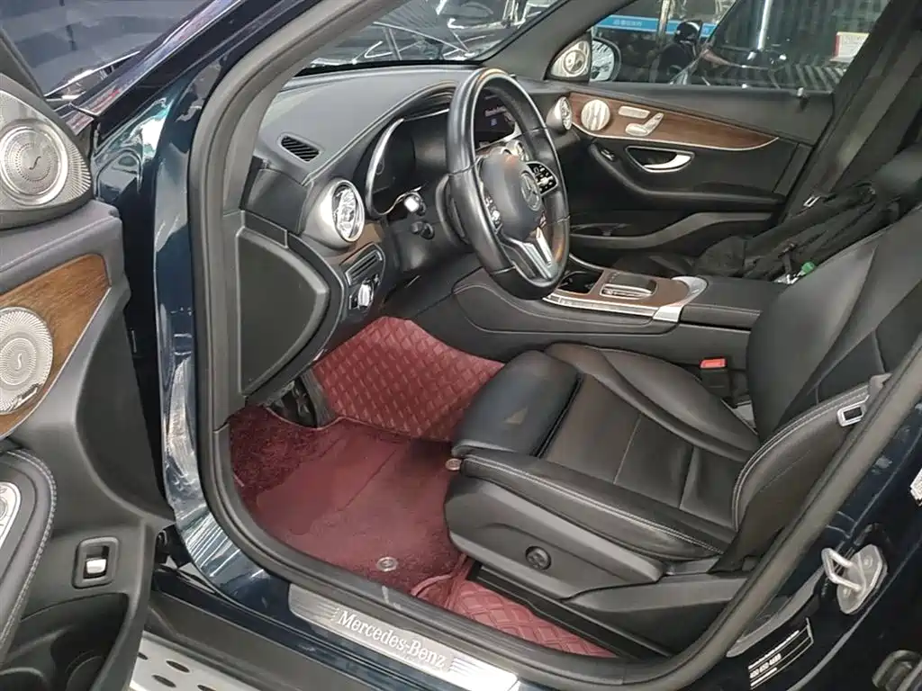 Mercedes-Benz GLC 2021 GLC 300 L 4MATIC Sporty фото 16