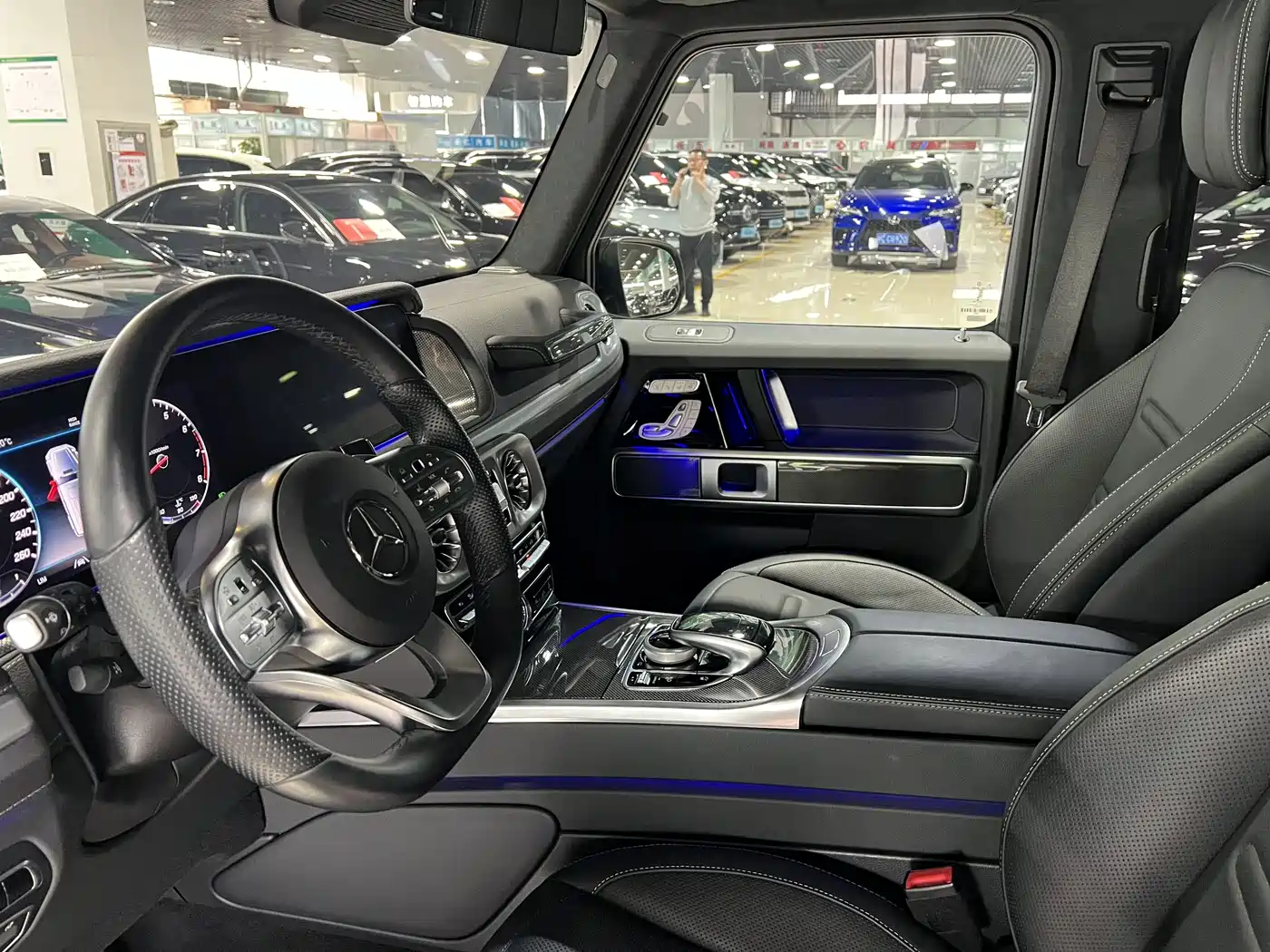 Mercedes-Benz G-Class 2022 G 500 фото 16