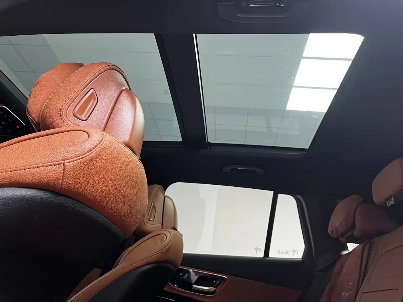 Mercedes-Benz GLC 2024 GLC 260 L 4MATIC Dynamic 5-seater фото 16