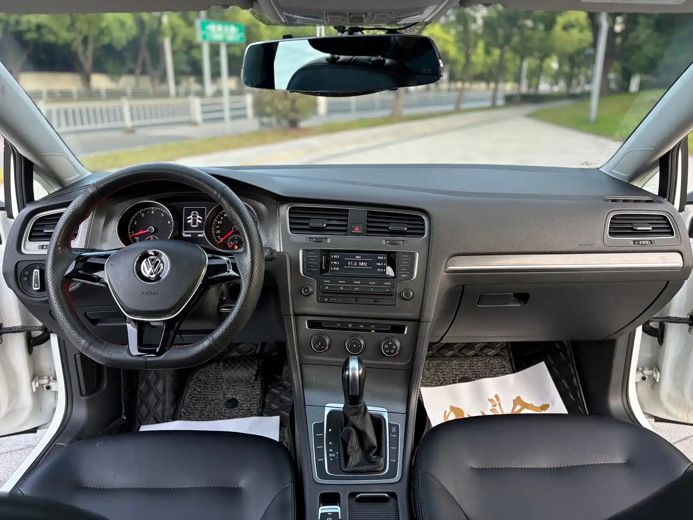 Volkswagen Golf 2015 1.4TSI Automatic Comfort фото 11