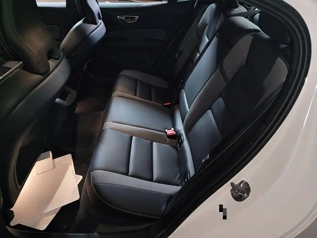 Volvo S60 2024 2025 B5 Elegance Sport Edition