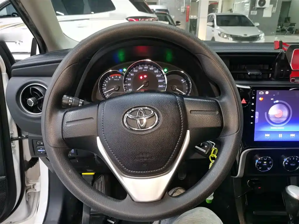 Toyota Corolla 2017 Facelift 1.2T S-CVT GL фото 7
