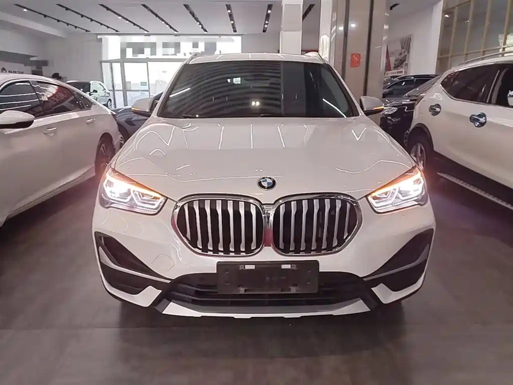 BMW X1 2021 sDrive20Li Exclusive фото 3