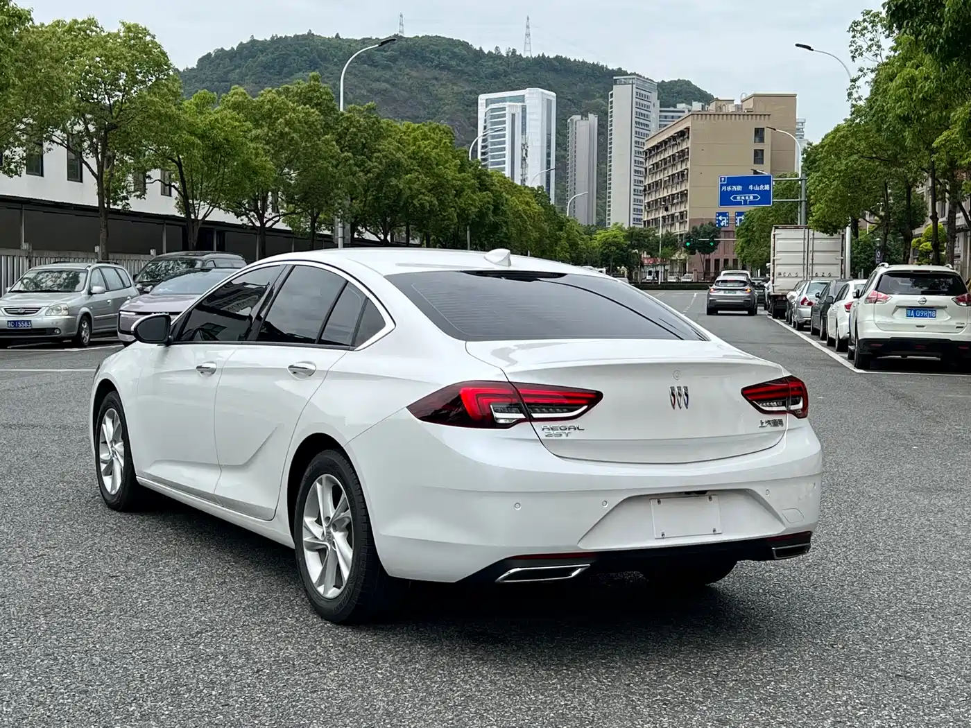 Buick Regal 2024 25T Ultra Comfort Edition фото 11