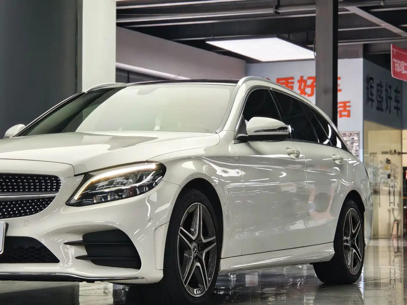 Mercedes-Benz C-Class (Import) 2020 Model C 260 Estate фото 15