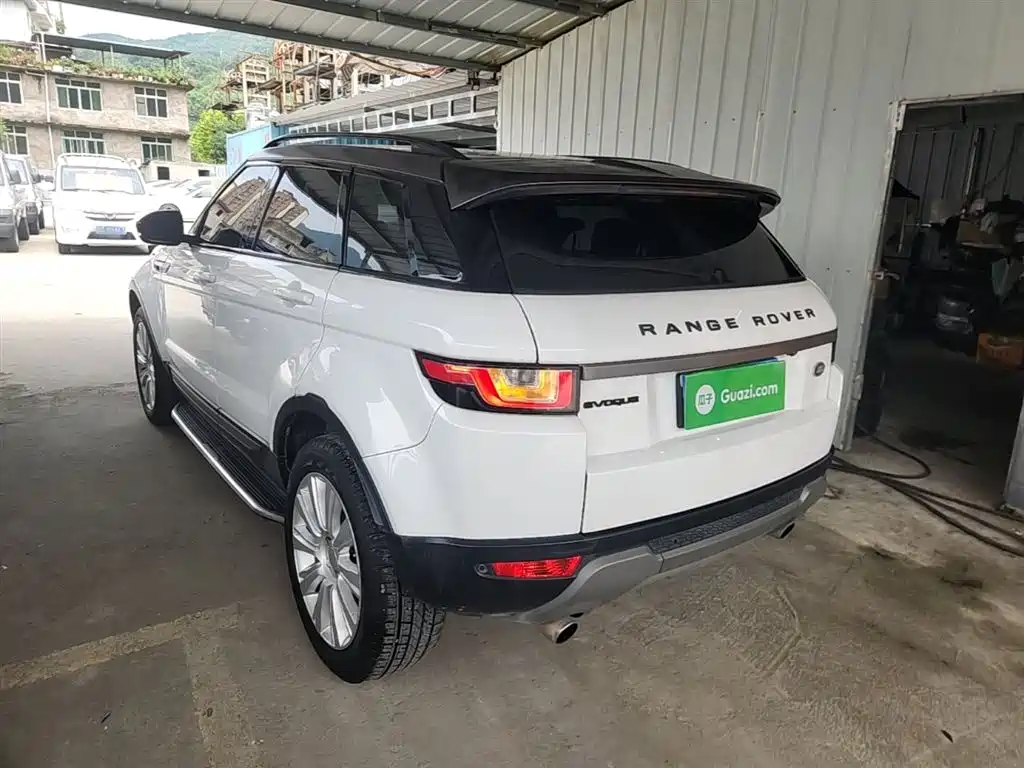 Land Rover Range Rover Evoque 2016 2.0T SE ZhiYao фото 5
