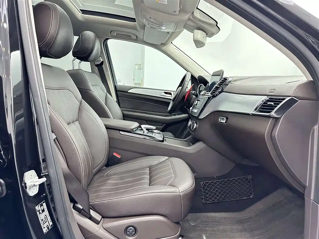 Mercedes-Benz GLS 2016 GLS 400 4MATIC Dynamic фото 30