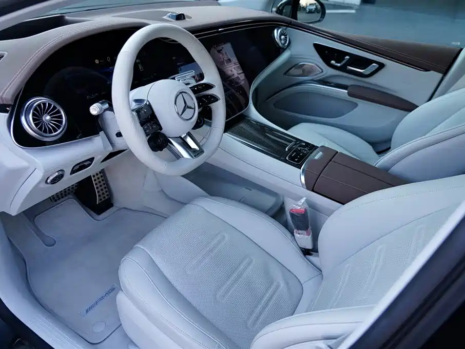 MERCEDES-BENZ EQS AMG