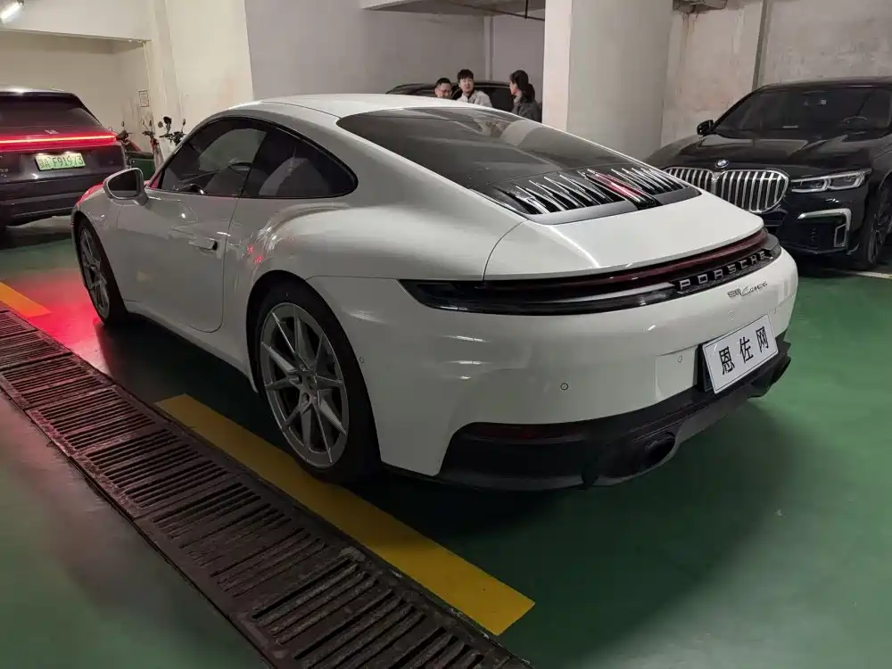Porsche 911 2025 Carrera 3.0T фото 15