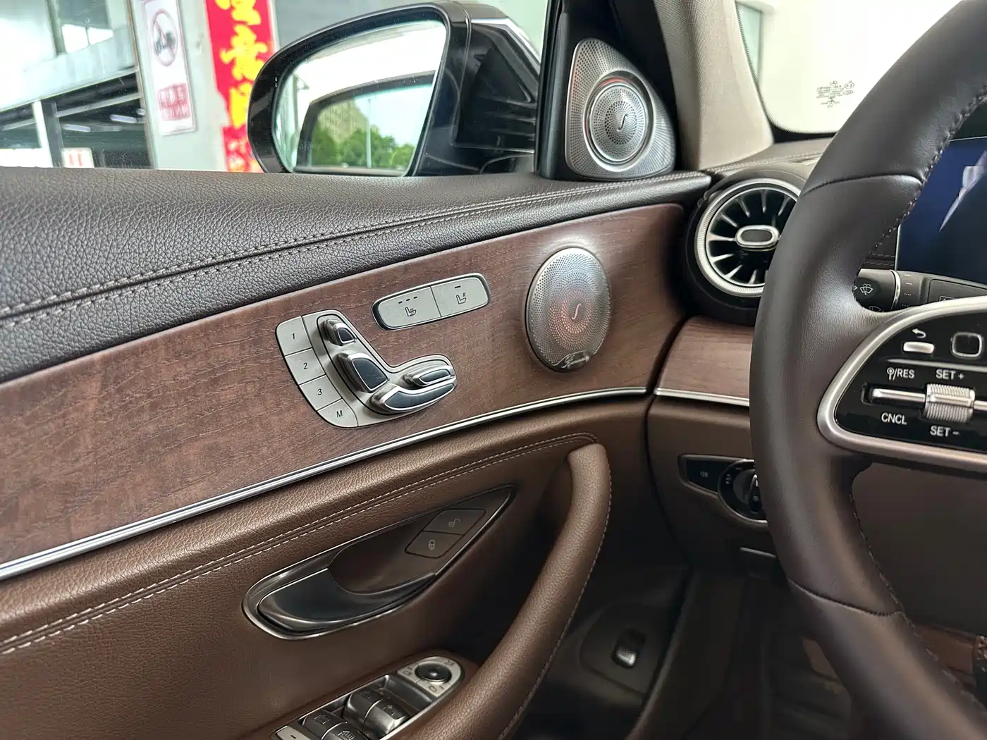 Mercedes-Benz E-Class 2019 Facelift E 300 L Luxury фото 16