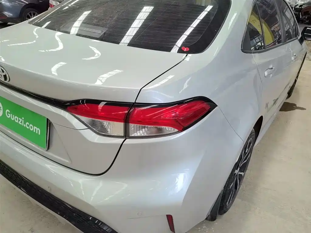 Toyota Levin 2021 Dual Engine 1.8H E-CVT Sport фото 8