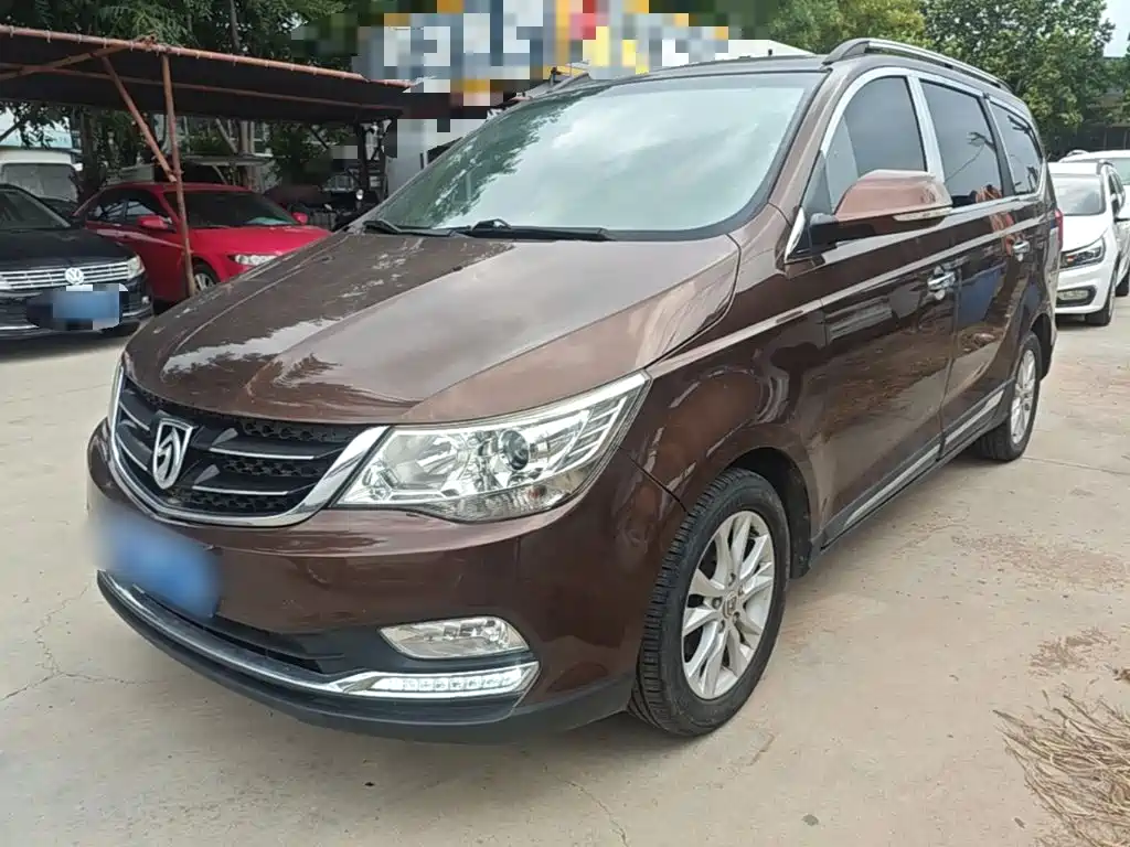 Фото 1 - Baojun 730