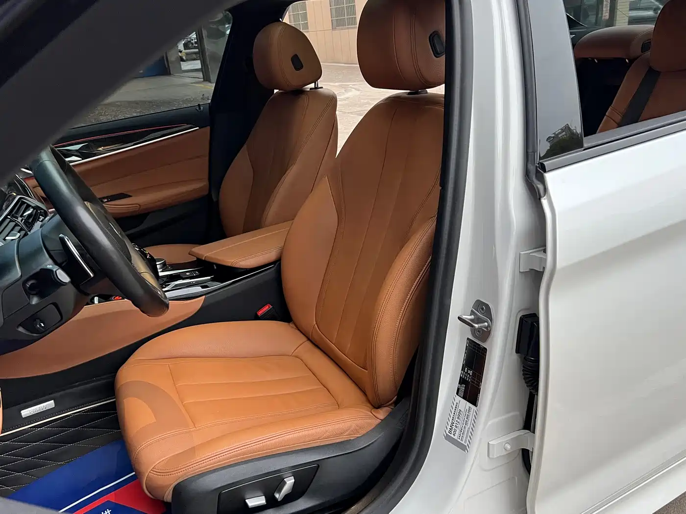 BMW 5 Series 2020 530Li Leading M Sport Package фото 9