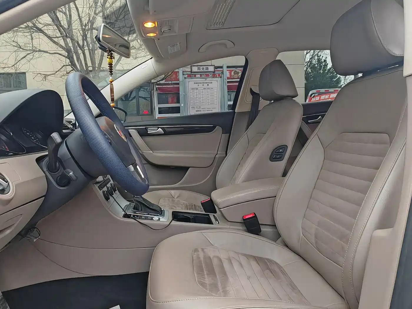 Volkswagen Magotan 2015 Facelift 1.8TSI Luxury фото 12