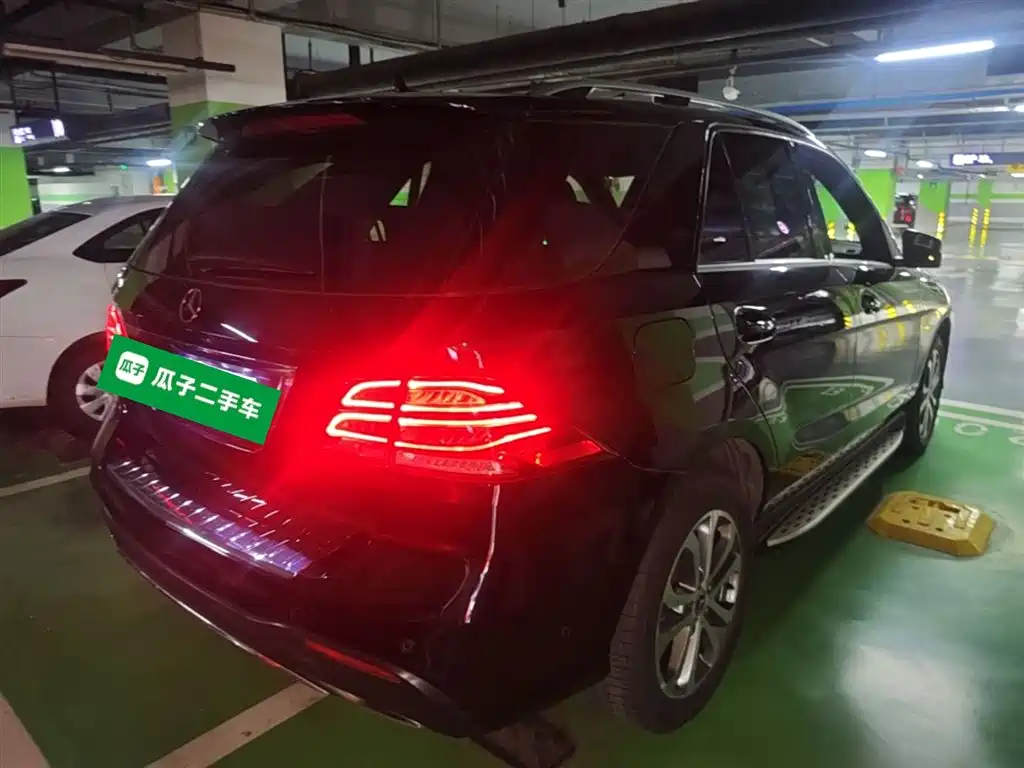 Mercedes-Benz GLE 2018 GLE 320 4MATIC Dynamic Ultimate Edition фото 12