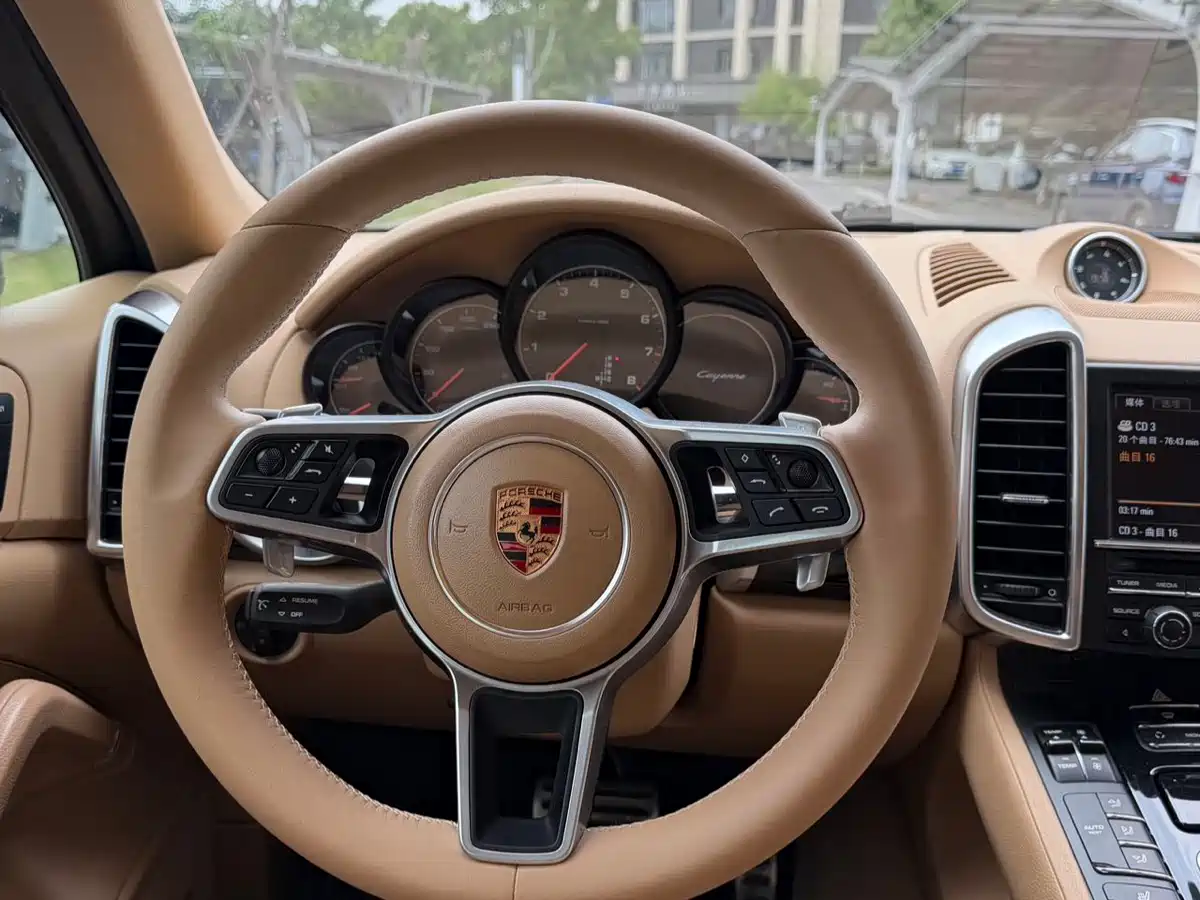 Porsche Cayenne 2011 Cayenne 3.0T фото 19