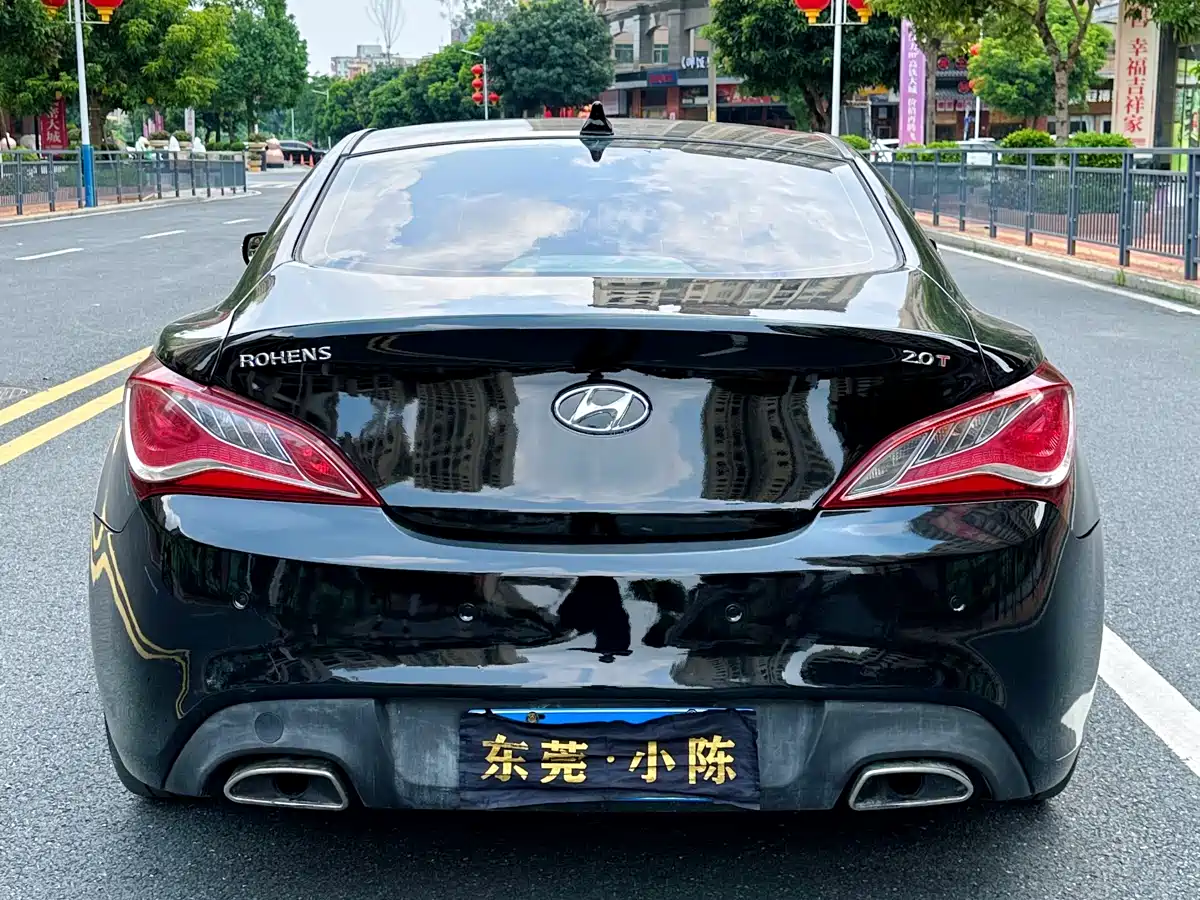 Hyundai Genesis Coupe 2012 2.0T Automatic Elegant Edition фото 9