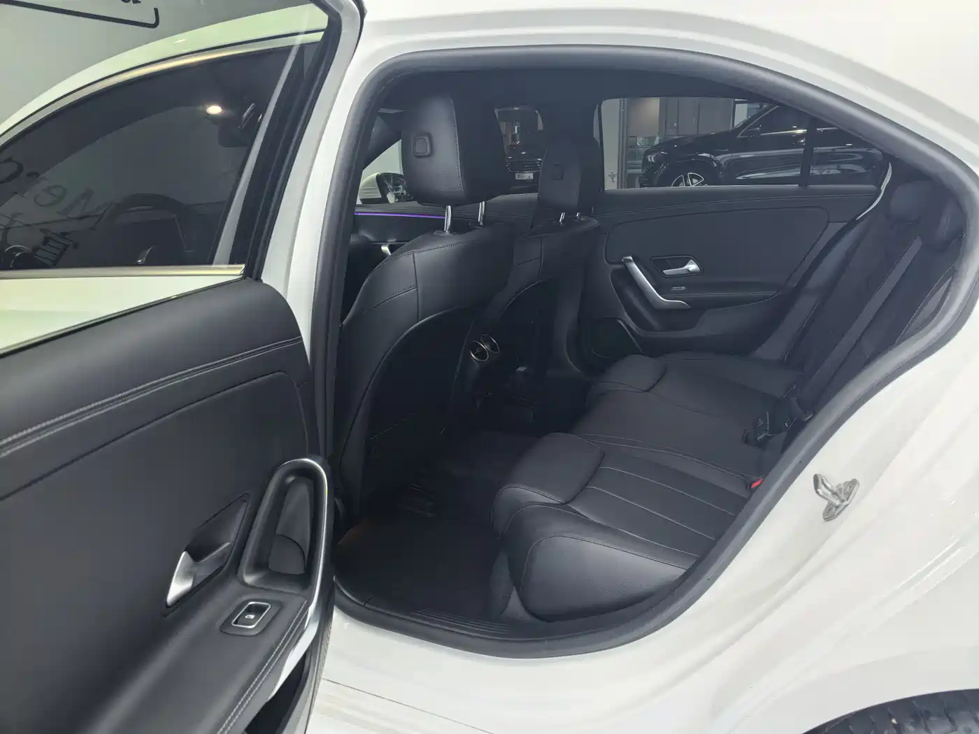 Mercedes-Benz A-Class 2022 Facelift A 200 L Sport Sedan Fashion Style фото 9