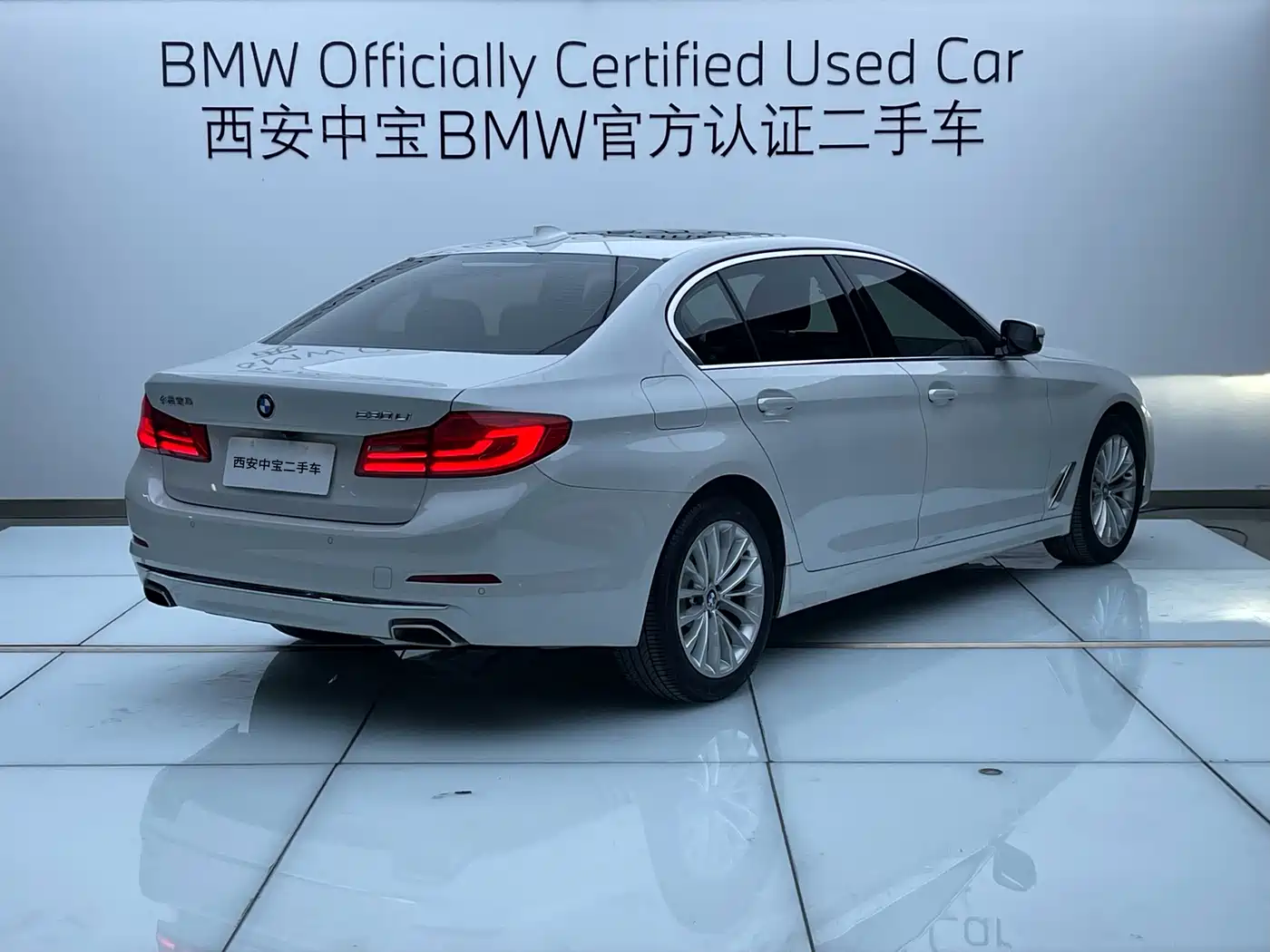 BMW 5 Series 2019 530Li Leading Luxury Package фото 5