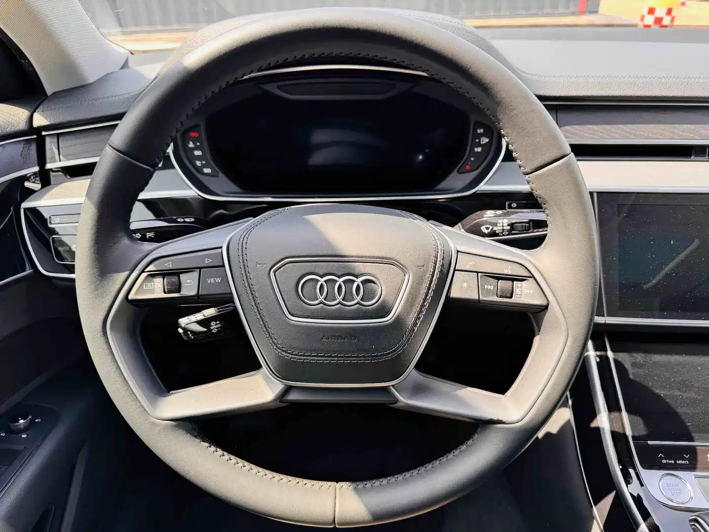 Audi A8 2018 A8L 55 TFSI quattro Launch Premium фото 14