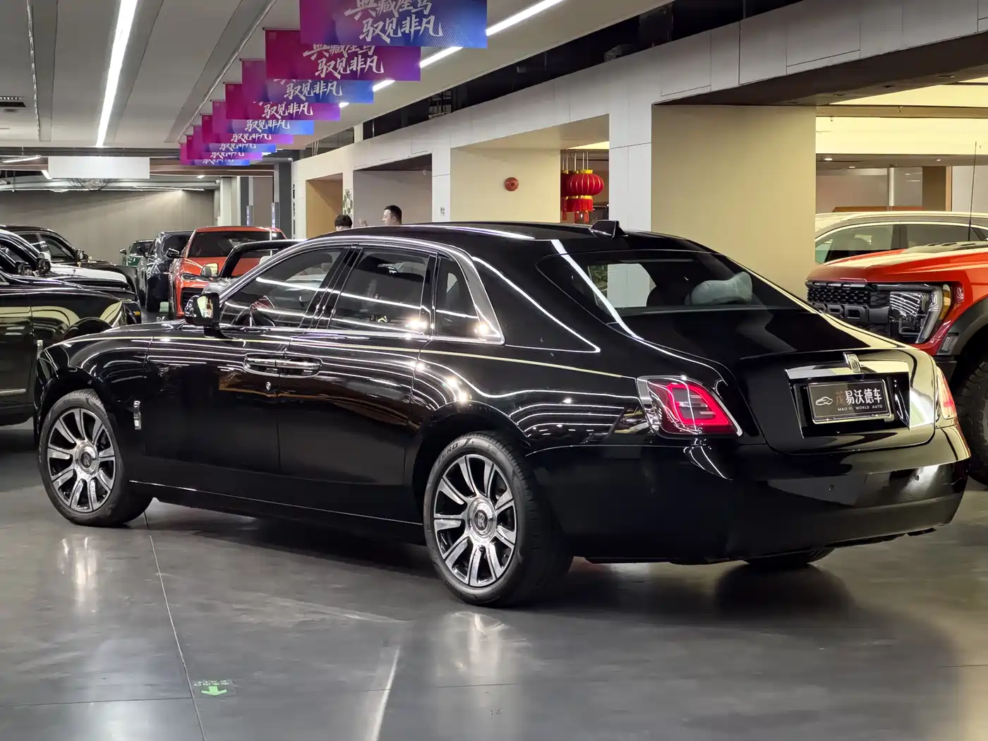Rolls-Royce Ghost 2021 6.7T Standard Wheelbase фото 5