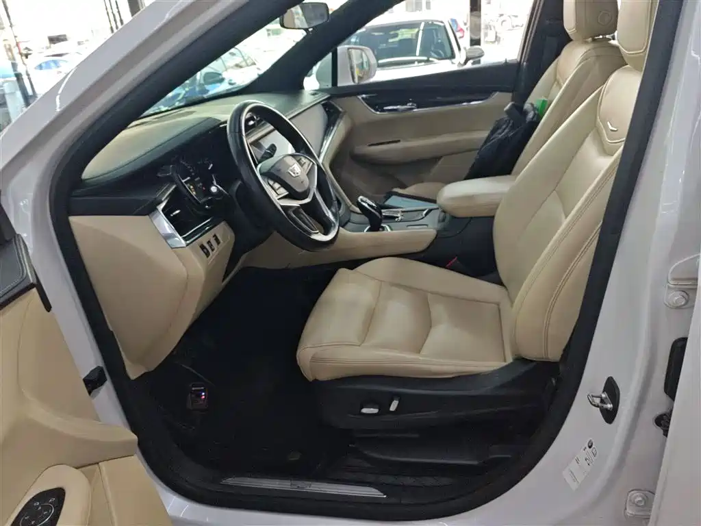 Cadillac XT5 2016 25T Technology Model фото 15