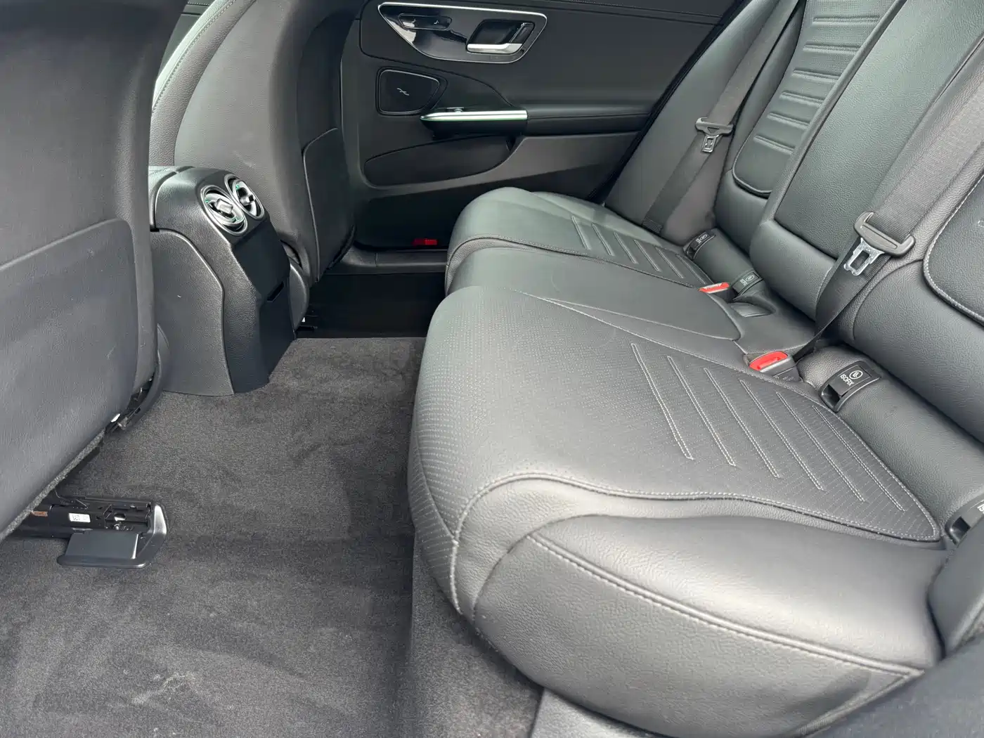 Mercedes-Benz C-Class 2023 C 260 L Sport фото 11