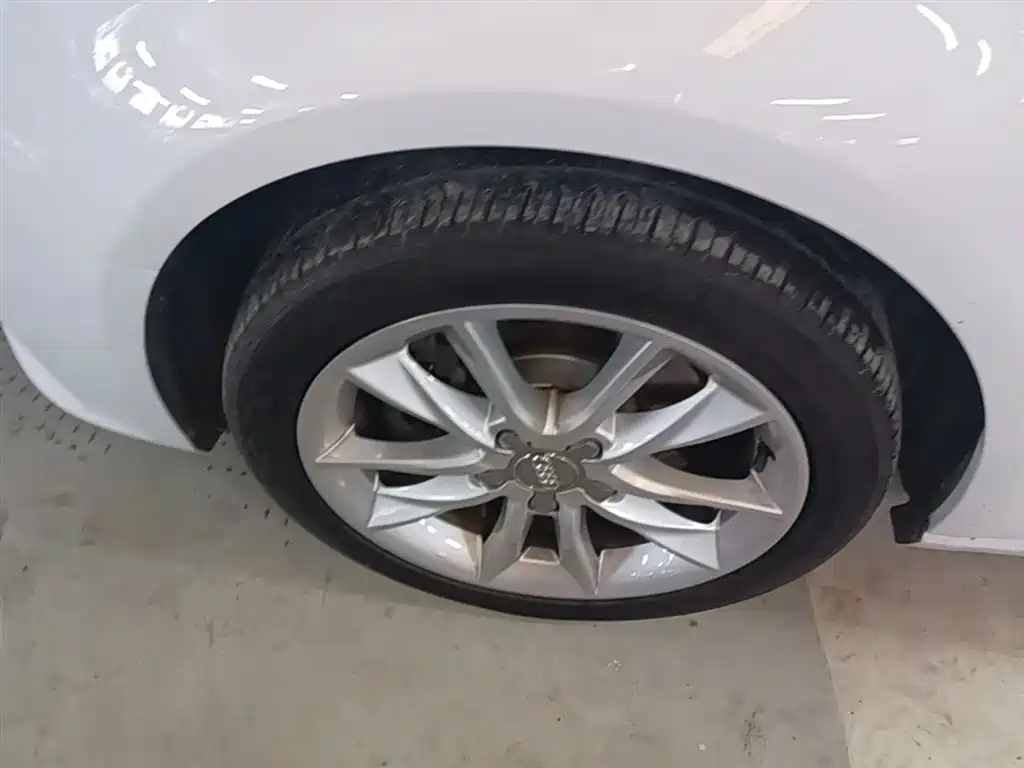 Audi A3 2015 Sportback 40 TFSI Automatic Comfort фото 23