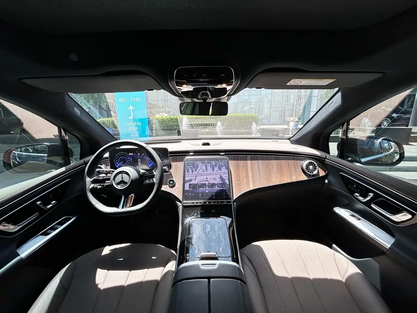 Mercedes-Benz EQE SUV 2024 500 4MATIC Luxury Edition фото 8