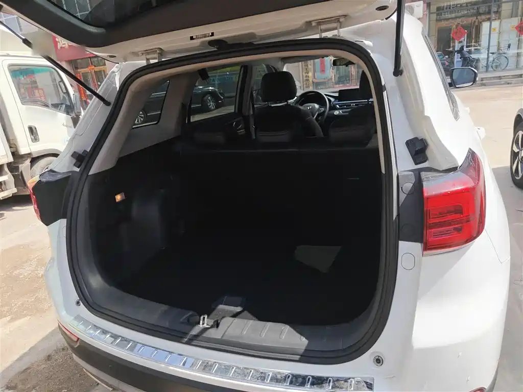 Photo 19 - Changan CS75
