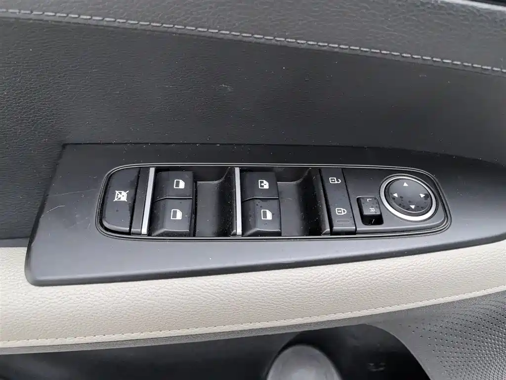 Kia K3 2023 Model 1.5L CVT Luxury Edition фото 9