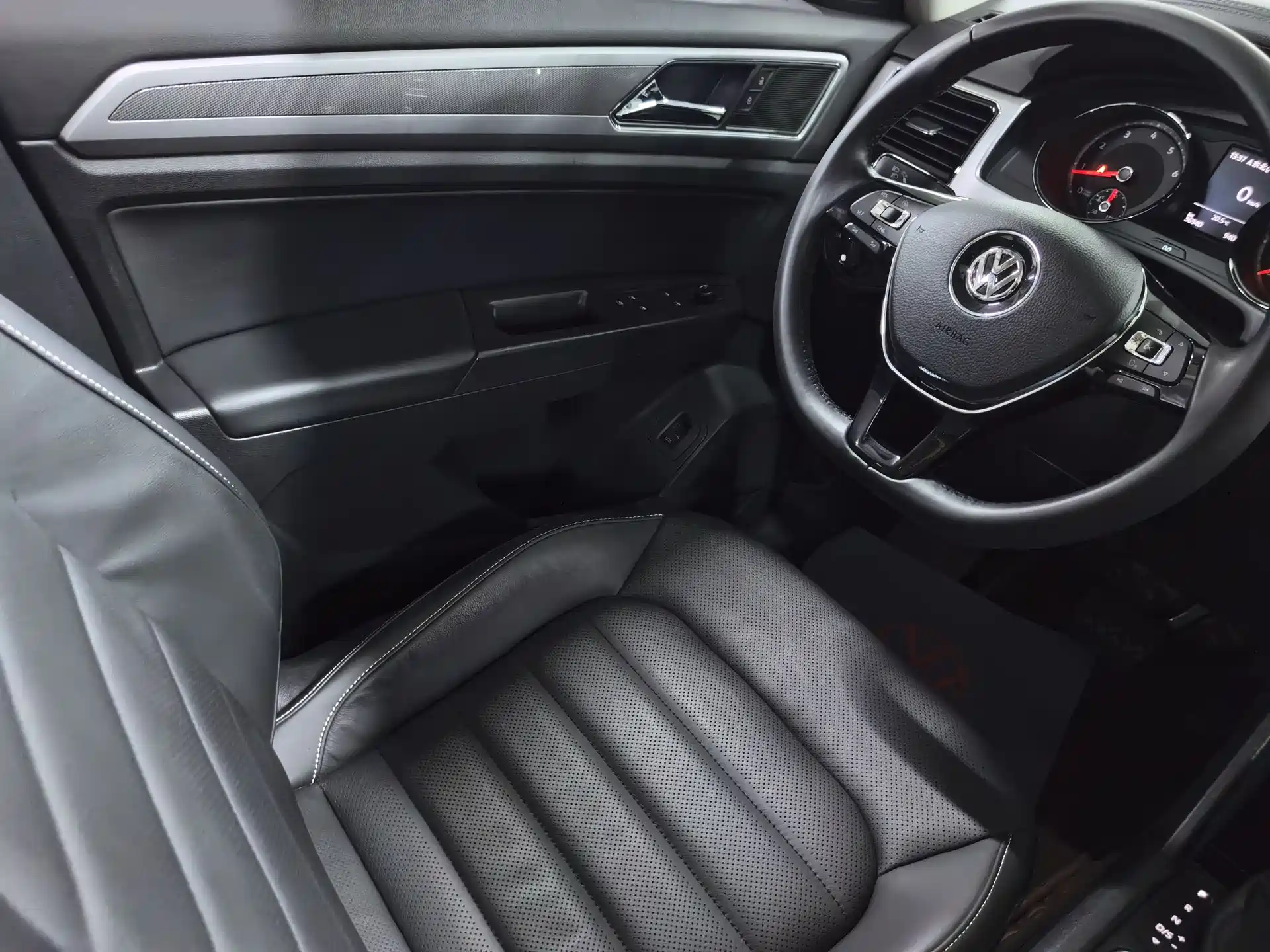 صورة 22 - Volkswagen Teramont