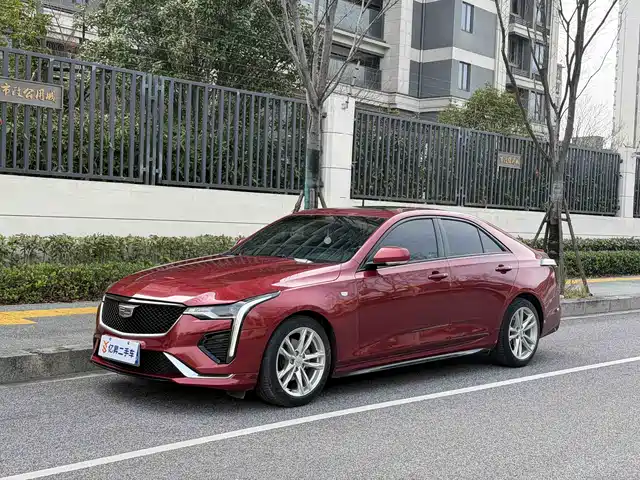 Cadillac CT4 2021 28T Fashion Edition
