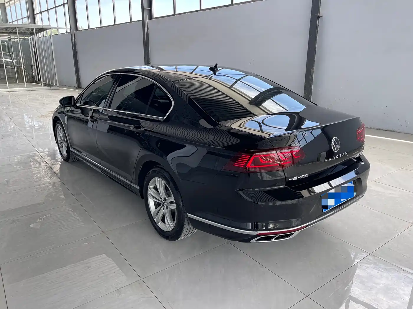 Volkswagen Magotan 2023 2 Million Units Commemorative Edition 280TSI DSG Comfort фото 14