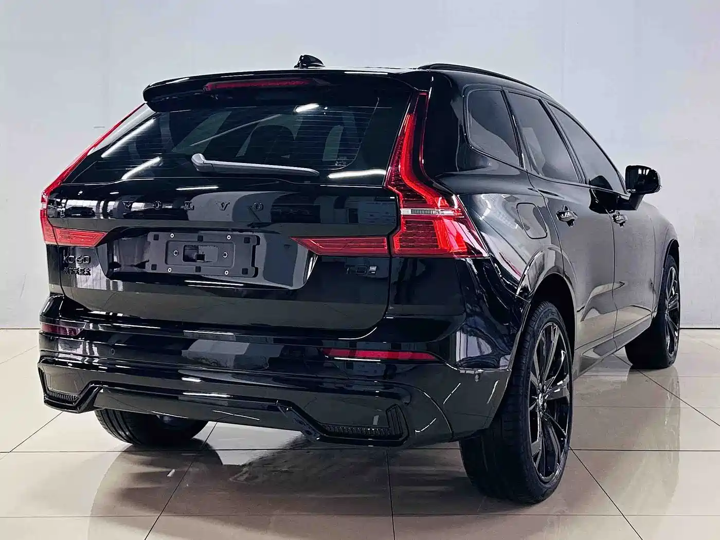 VOLVO XC60 PLUG IN HYBRID
