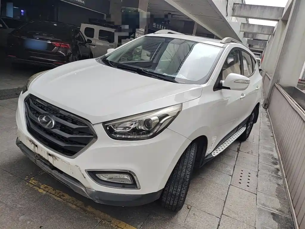 Hyundai Beijing Hyundai ix35 2015 2.0L Automatic 2WD Comfort China V фото 2
