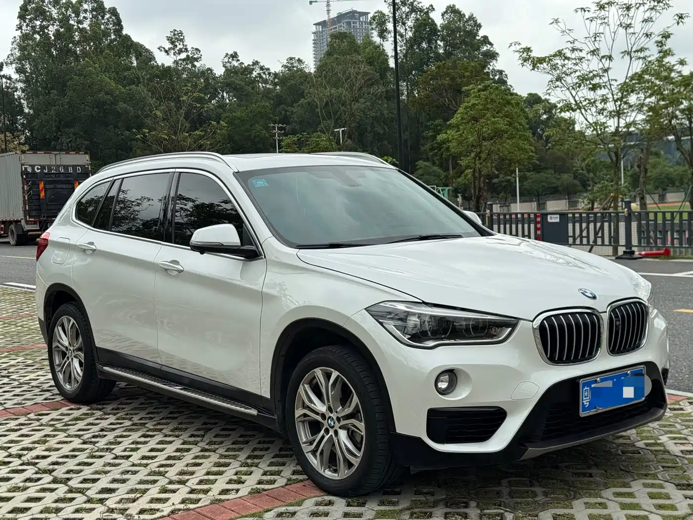 BMW X1 2019 sDrive20Li Leading Model фото 3