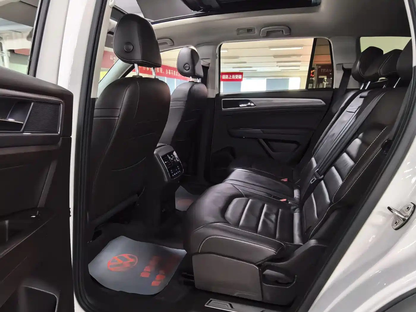 Volkswagen Teramont 2017 380TSI 4WD Luxury Edition фото 6