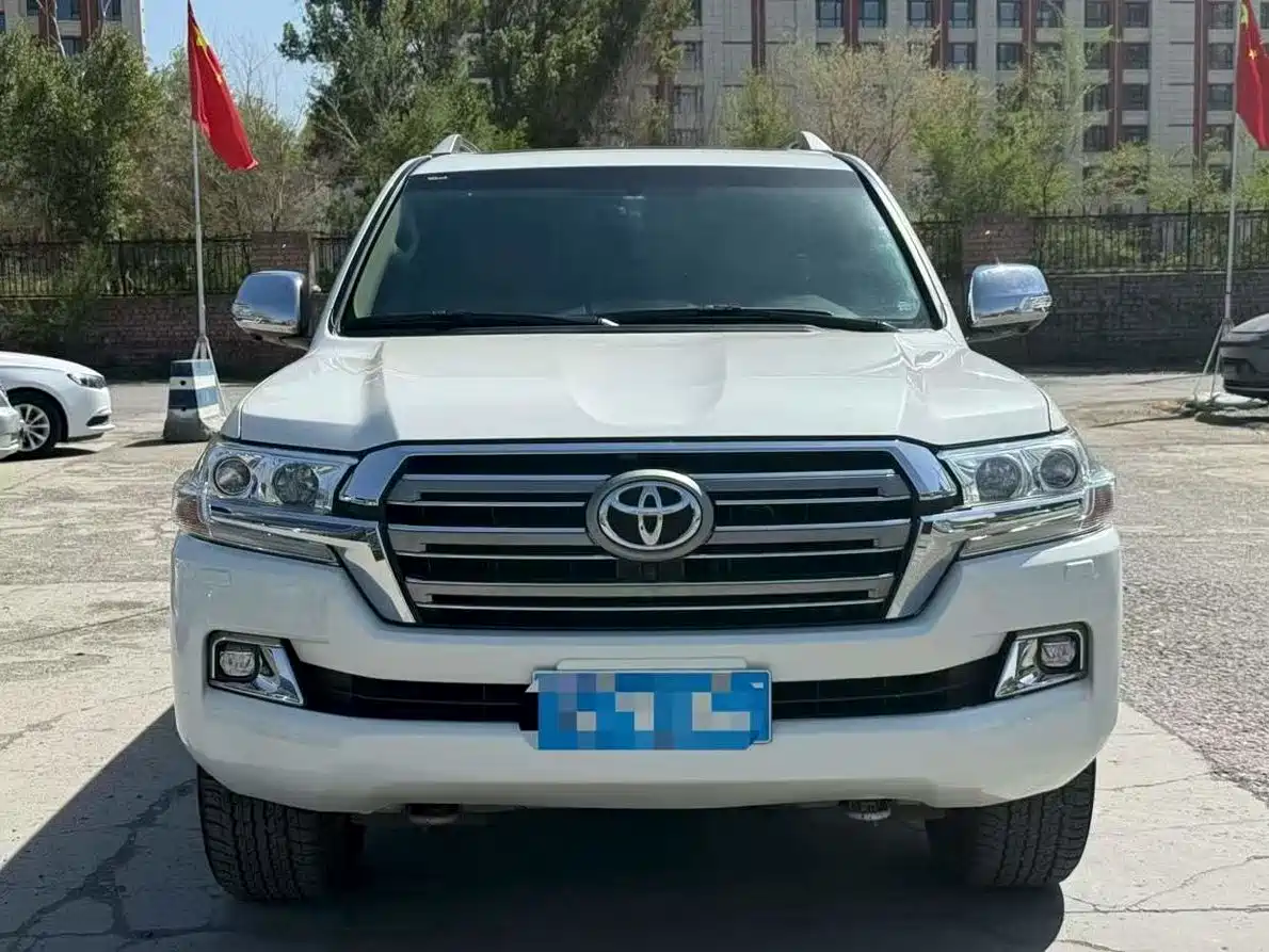 Toyota Land Cruiser (Import) фото 2