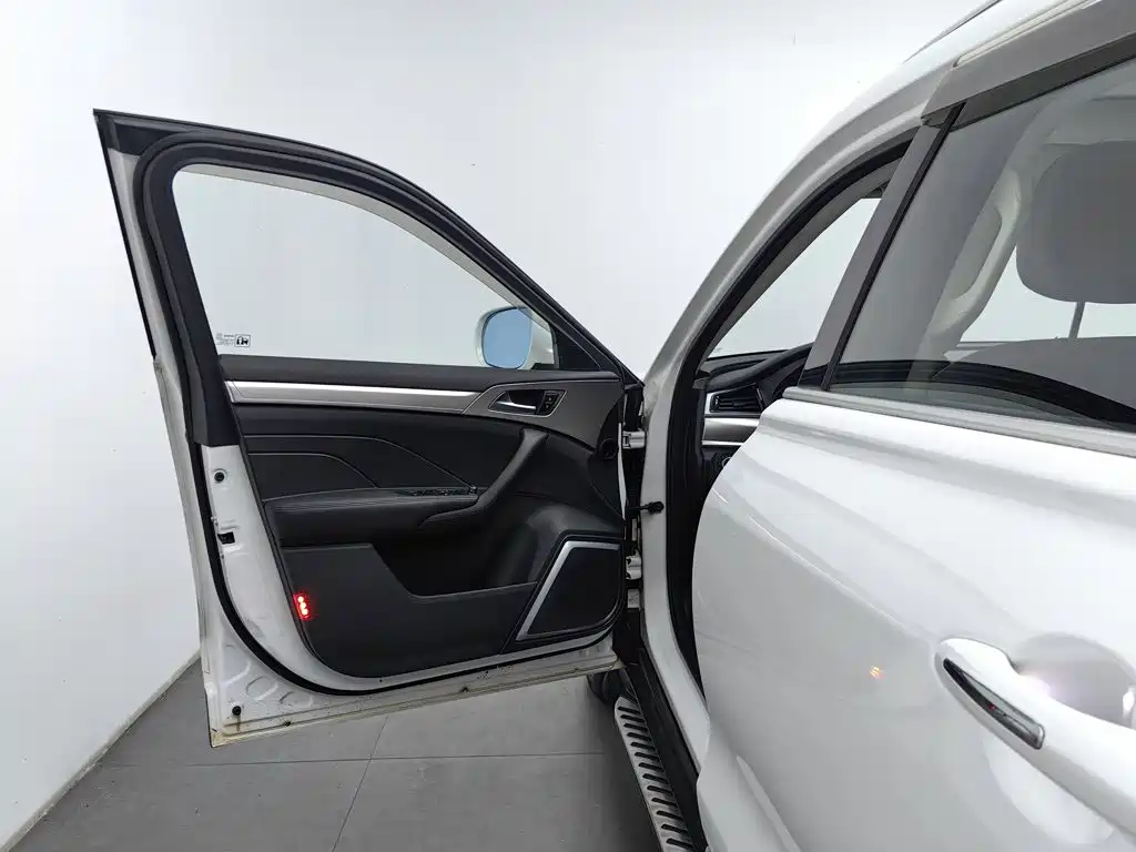 Фото 8 - Haval H7
