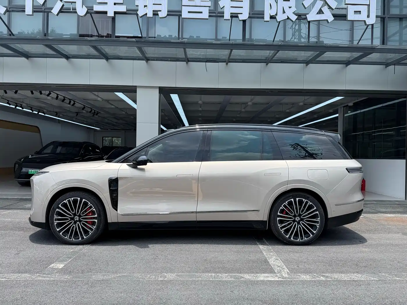 NIO ES8 2025 Base Model фото 4