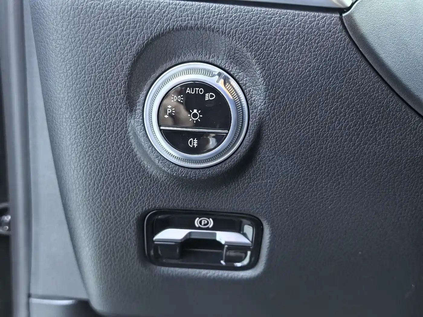 Mercedes-Benz C-Class 2022 C 200 L Sport Version фото 27