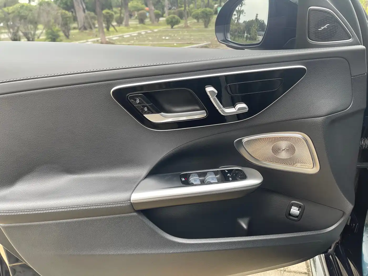 Mercedes-Benz C-Class 2024 Facelift C 260 L Moonlight Sport фото 11